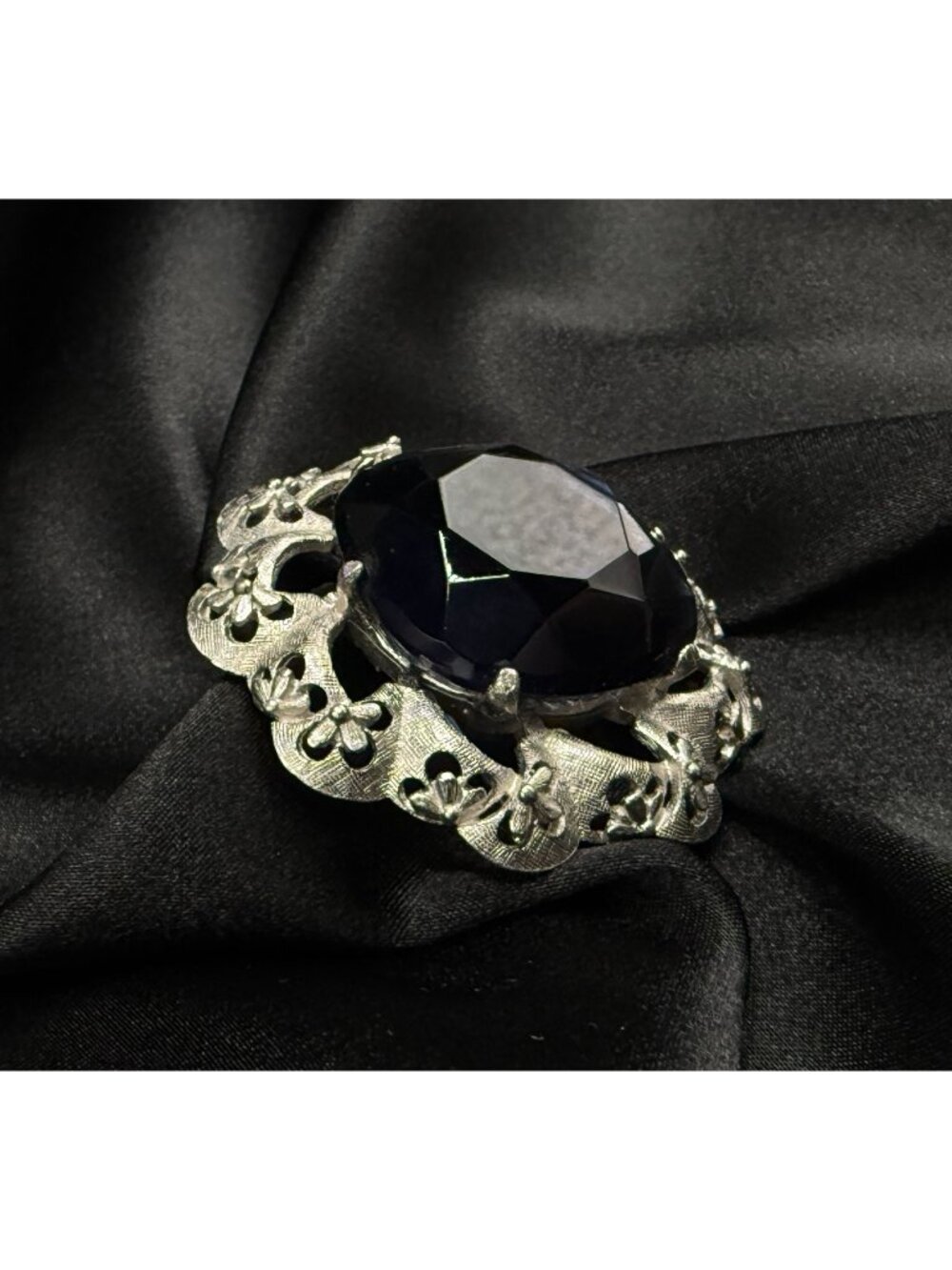 Vintage FLORENZA Signed Brooch With Large Sapphire Blue Glass Stone